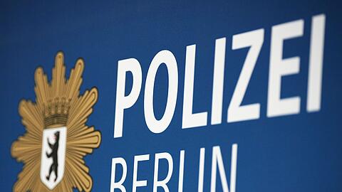 Die Berliner Polizei hat Ermittlungen wegen des Verdachts eines mutmaßlichen Geheimnisverrats aufgenommen.