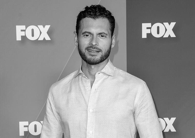 Er wurde nur 42 Jahre alt: Der Schauspieler Adan Canto ist am 8. Januar 2024 verstorben. Bekannt war unter anderem wegen seiner Rolle in dem Actionfilm "X-Men: Zukunft ist Vergangenheit".