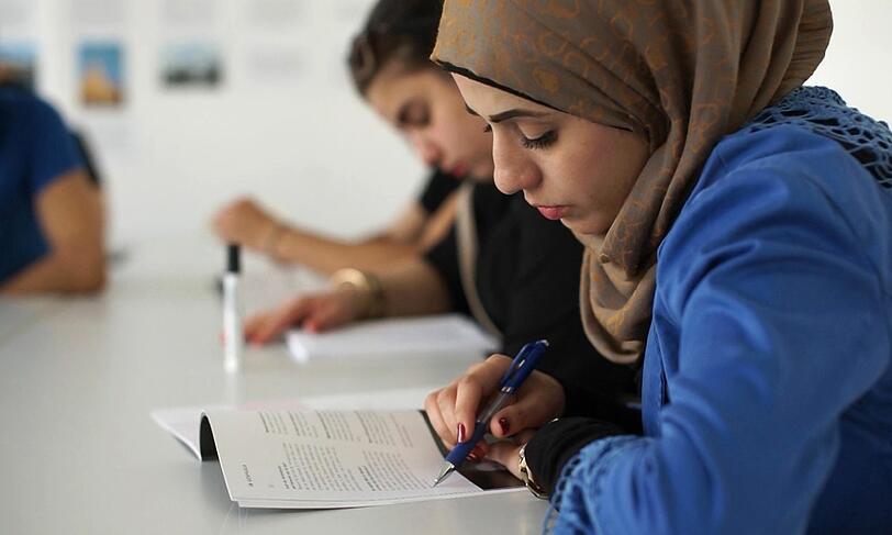 Neunmonatige Sprachkurse sollen Flüchtlinge an der Uni Würzburg fit fürs Studium machen.