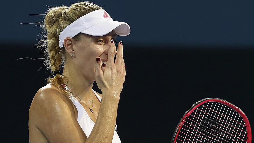 Die Weltranglistenerste Angelique Kerber ist bei ihrem ersten Turnierstart 2017 schon im Viertelfinale gescheitert. Die 28-Jährige aus Kiel unterlag am Donnerstag in Brisbane der Ukrainerin Jelina Switolina mit 4:6, 6:3, 3:6.