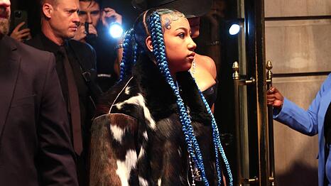 North West tr&auml;gt seit einiger Zeit ihre Haare blau.