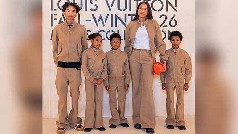 Pharrell Williams hat mit seiner Ehefrau neben Sohn Rocket (l.) auch Drillinge.