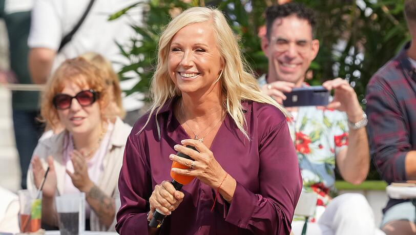 Andrea Kiewel ist als "ZDF-Fernsehgarten"-Moderatorin deutschlandweit bekannt. Andrea Kiewel ist als "ZDF-Fernsehgarten"-Moderatorin deutschlandweit bekannt.