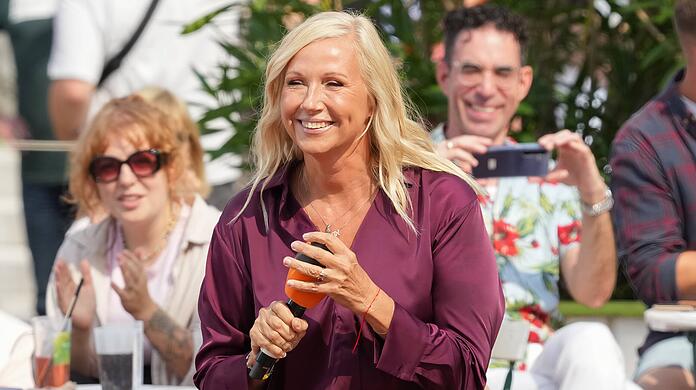 Andrea Kiewel ist als "ZDF-Fernsehgarten"-Moderatorin deutschlandweit bekannt. Andrea Kiewel ist als "ZDF-Fernsehgarten"-Moderatorin deutschlandweit bekannt.