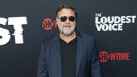 Schauspieler Russell Crowe blieb den Golden Globes fern, um sein Zuhause in Australien zu beschützen