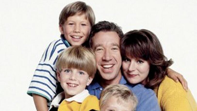 Patricia Richardson (r.) schließt ein Wiedersehen mit ihrer Serienfamilie aus Patricia Richardson (r.) schließt ein Wiedersehen mit ihrer Serienfamilie aus