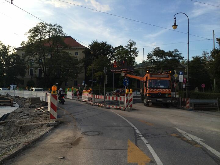 Die Großbaustelle am Karolinenplatz