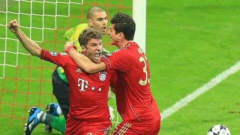 Barça-Bezwinger unter sich: Thomas Müller (l.) und Mario Gomez, die 2013 beide im Halbfinal-Hinspiel in München trafen.