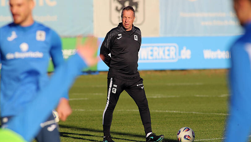 Auf der Suche nach einem Mittelfeldpartner für Thore Jacobsen: Trainer Markus Kauczinski. Auf der Suche nach einem Mittelfeldpartner für Thore Jacobsen: Trainer Markus Kauczinski.