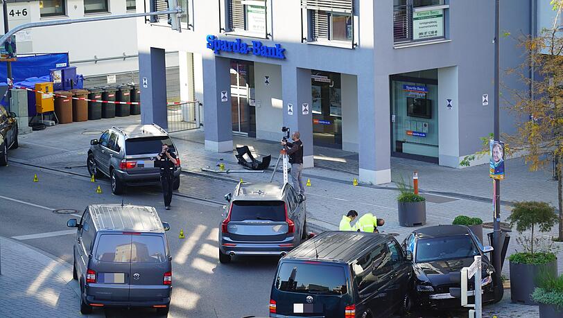 Beim Fluchtversuch verletzte der Mann mehrere SEKler. Beim Fluchtversuch verletzte der Mann mehrere SEKler.
