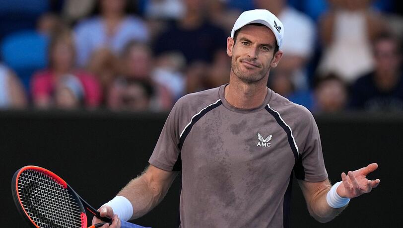 Andy Murray reagiert während seines Erstrundenmatches gegen den Argentinier.