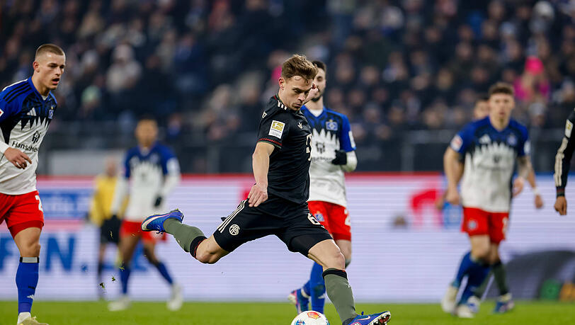 Verhandelte selbst: Bayern-Mittelfeldspieler Joshua Kimmich. Verhandelte selbst: Bayern-Mittelfeldspieler Joshua Kimmich.