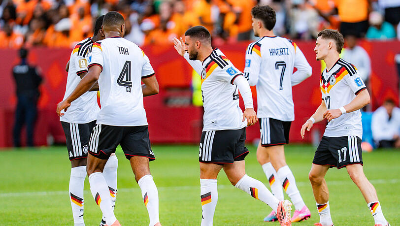 Erst eingewechselt und dann zwei Tore: Deniz Undav (Mitte) avanciert zum deutschen Matchwinner.