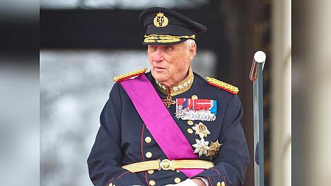 K&ouml;nig Harald V. galt als bodenst&auml;ndiger und volksnaher Monarch - und war bei den Norwegern &uuml;ber Jahrzehnte &auml;u&szlig;erst beliebt.