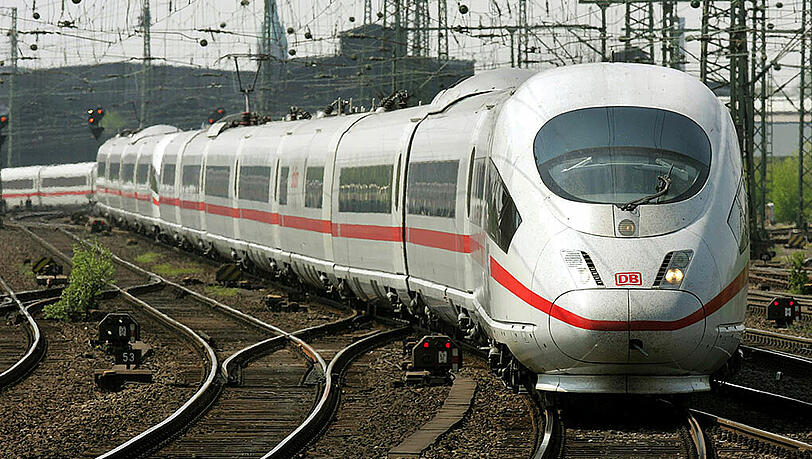 Ab Samstag gibt's Umleitungen und Zugausfälle im Fern- und Regionalverkehr. (Symbolbild) Ab Samstag gibt's Umleitungen und Zugausfälle im Fern- und Regionalverkehr. (Symbolbild)