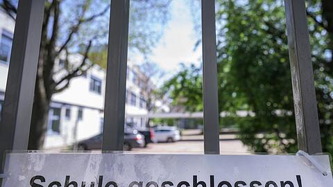 Im Frühjahr 2020 wurden erstmals Schulenschließungen zur Eindämmung der Corona-Pandemie angeordnet.