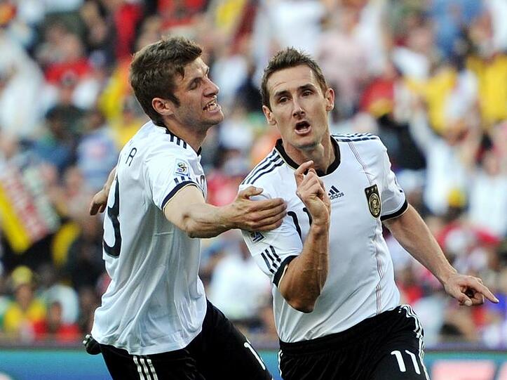 Miroslav Klose (r) und Thomas Müller