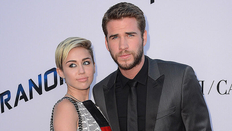 Miley Cyrus und Liam Hemsworth im August 2013 - einen Monat bevor sie das Ende ihrer Beziehung bekannt gaben Miley Cyrus und Liam Hemsworth im August 2013 - einen Monat bevor sie das Ende ihrer Beziehung bekannt gaben