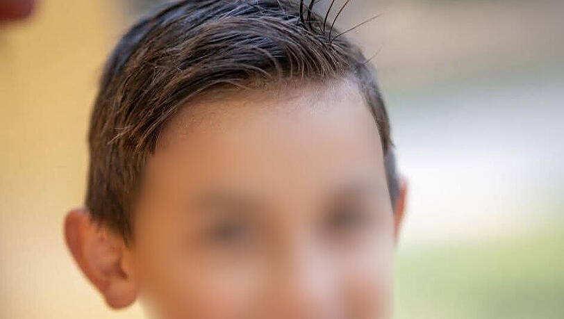 Dieses Foto von André hat seine Mutter bei Facebook veröffentlicht. Aus Gründen des Persönlichkeitsrechts hat AZ das Bild unkenntlich gemacht. Dieses Foto von André hat seine Mutter bei Facebook veröffentlicht. Aus Gründen des Persönlichkeitsrechts hat AZ das Bild unkenntlich gemacht.