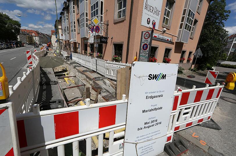 Von Mai bis August soll hier in der Gebsattelstraße in der Au gebaut werden. Voran geht es nur sehr langsam.