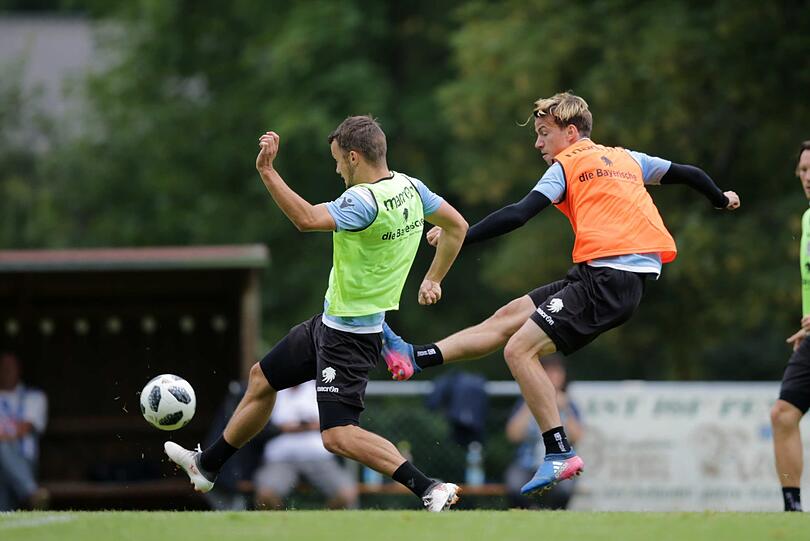 Die Löwen bei ihrer ersten Einheit im Trainingslager in Bodenmais. Die Bilder.