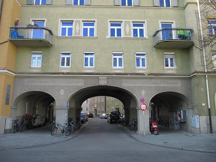 In der Oberen Au geht es beschaulich zu. Dennoch gibt es viel zu entdecken. Ein Viertel-Spaziergang in Bildern...