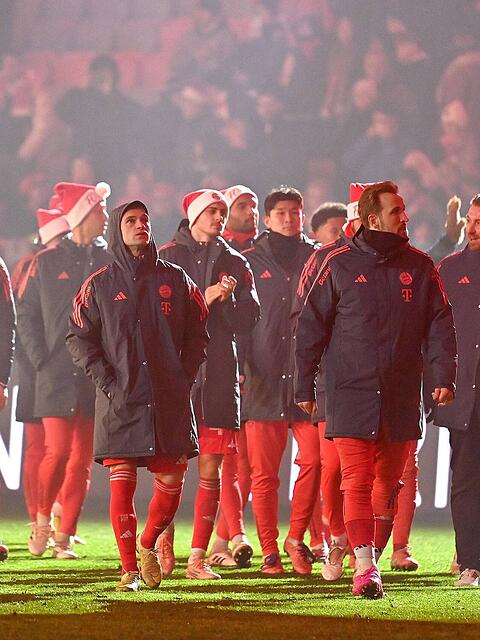 Die Bayern-Stars verabschiedeten sich im letzten Heimspiel des Jahres von ihren Fans.