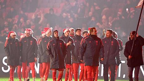Die Bayern-Stars verabschiedeten sich im letzten Heimspiel des Jahres von ihren Fans.