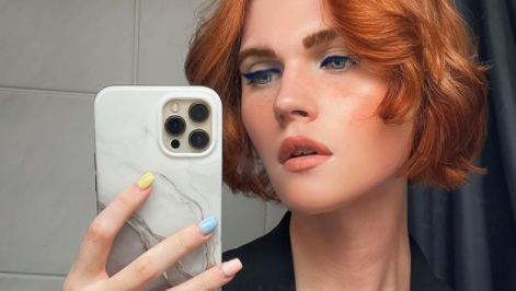 Lucy hat 2020 an "Germany’s Next Topmodel“ teilgenommen. Seither arbeitet sie in der Modelbranche und setzt Social-Media- Kampagnen für Kunden um.
Instagram: @lucyhellenbrecht.official
TikTok: @lucy.hellenbrecht Lucy hat 2020 an "Germany’s Next Topmodel“ teilgenommen. Seither arbeitet sie in der Modelbranche und setzt Social-Media- Kampagnen für Kunden um.
Instagram: @lucyhellenbrecht.official
TikTok: @lucy.hellenbrecht
