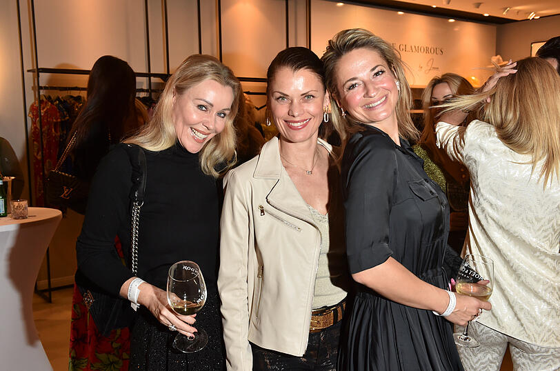 Olene Lill, Nicola Schwaren und Arlett Mallon