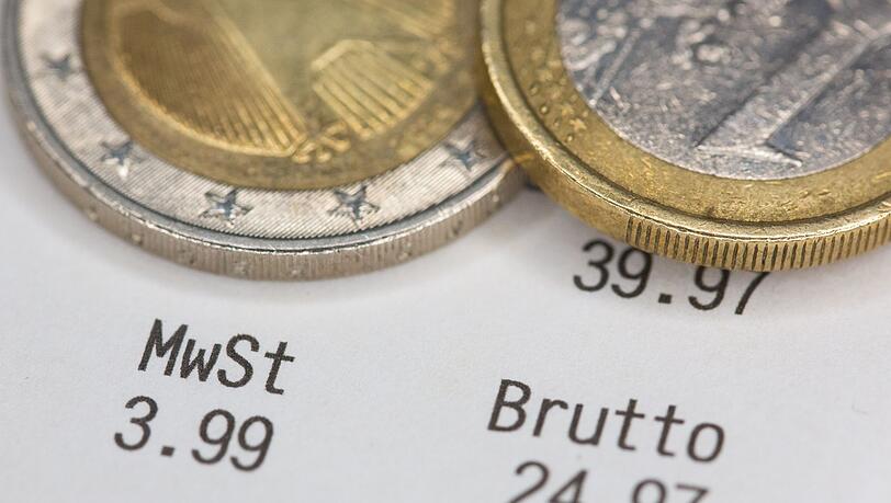 Eine höhere Mehrwertsteuer würde Einkaufen teurer machen. (Illustration) Eine höhere Mehrwertsteuer würde Einkaufen teurer machen. (Illustration)