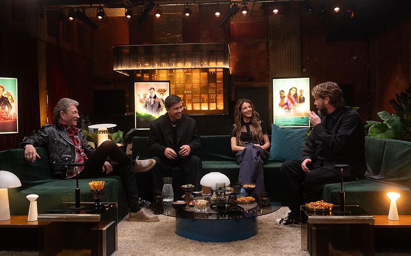Blicken gemeinsam auf ihre Erlebnisse: Neben Peter Maffay (links) sind auch Nico Santos (zweiter von links), Yvonne Catterfeld und Rea Garvey in der zweiten "Song Trip"-Staffel zu sehen. Blicken gemeinsam auf ihre Erlebnisse: Neben Peter Maffay (links) sind auch Nico Santos (zweiter von links), Yvonne Catterfeld und Rea Garvey in der zweiten "Song Trip"-Staffel zu sehen.
