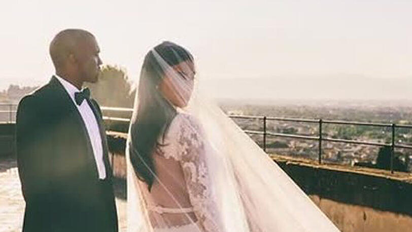 Traumhochzeit für 15 Millionen Euro: Kanye West und Kim Kardashian waren es sich wert Traumhochzeit für 15 Millionen Euro: Kanye West und Kim Kardashian waren es sich wert