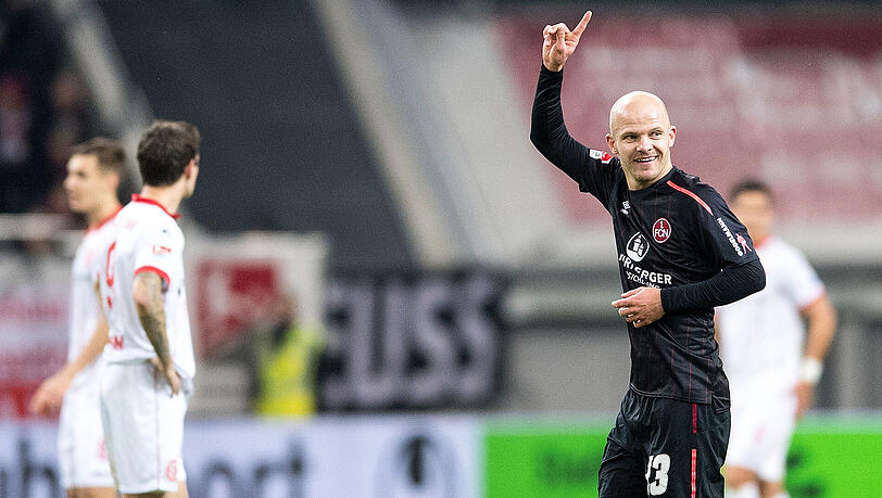 Der Nürnberger Tobias Werner bejubelt seinen Treffer zur 1:0-Führung in Düsseldorf. Der Nürnberger Tobias Werner bejubelt seinen Treffer zur 1:0-Führung in Düsseldorf.