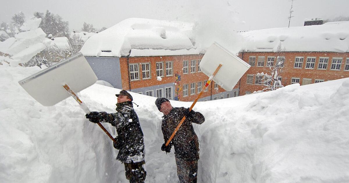 Schneechaos-2006-Als-die-H-user-reihenweise-einst-rzten