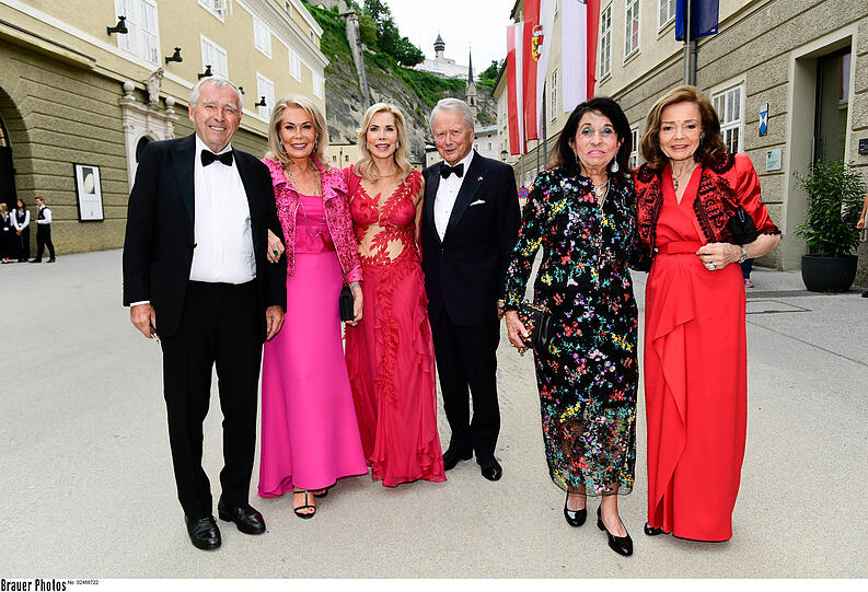Erich Sixt, Renate Thyssen Henne, Prinzessin Gabriela zu Leiningen, Wolfgang Porsche, Regine Sixt und Ann Kathrin Bauknecht (v. li.).