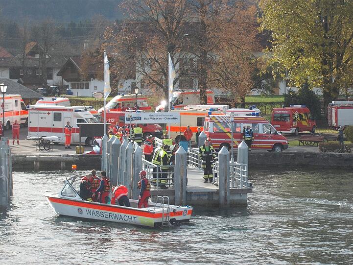Vermeintlich dramatische Szenen gab es am Samstag bei einer Notfallübung am Tegernsee zu sehen - die Bilder.