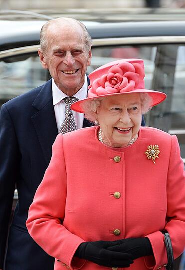 Queen Elizabeth II. wird am 21. April 92 Jahre alt und ist bekannt für ihren bunten Look.