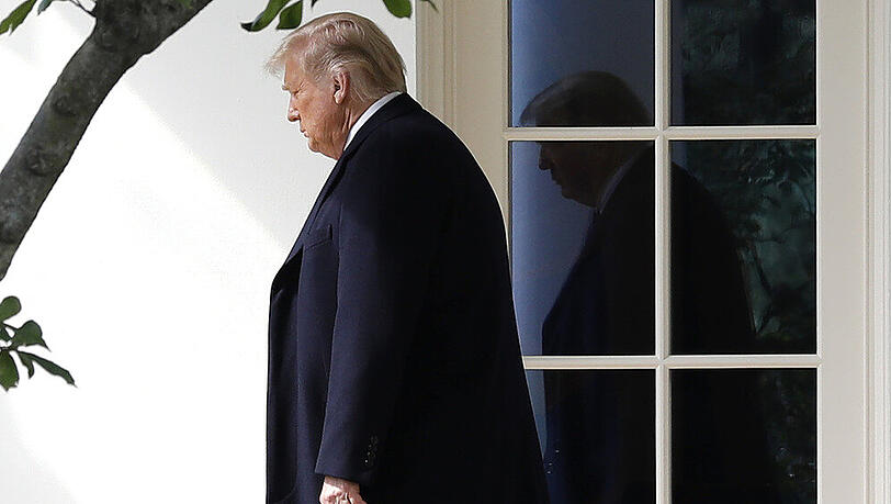 Donald Trump selbst scheinen Zweifel zu kommen. Donald Trump selbst scheinen Zweifel zu kommen.