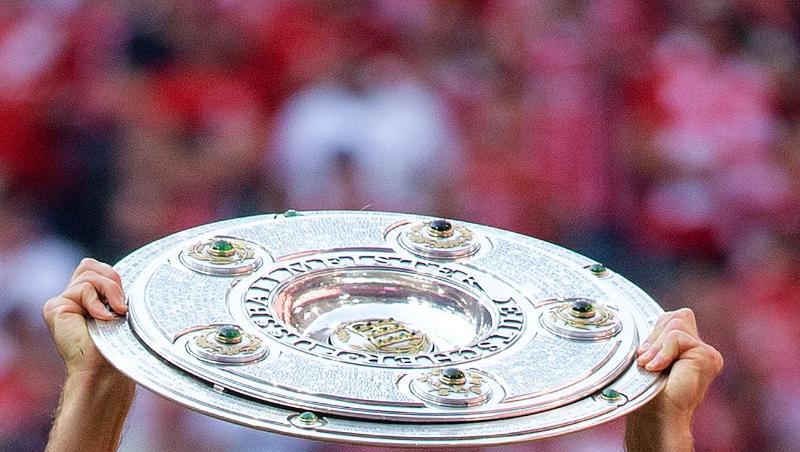 Die Jagd auf die Meisterschale wird heute Abend eröffnet: Der FC Bayern empfängt Hertha BSC. Die Jagd auf die Meisterschale wird heute Abend eröffnet: Der FC Bayern empfängt Hertha BSC.