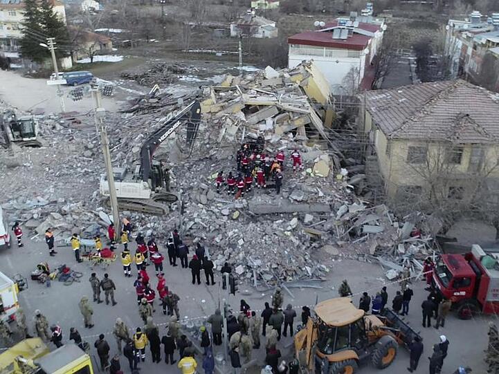 Das Beben hat die 600.000-Einwohner-Stadt Elazig schwer getroffen.