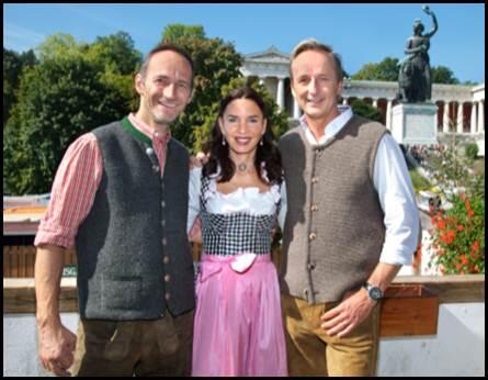 EBEL, COSMOPOLITAN und Käfer: Bilder vom Wiesn-Get-Together