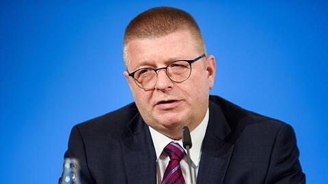 "Seit ihrer Entstehung in Deutschland beobachten wir den rechtsextremistischen Verein "Combat 18"", sagt Thomas Haldenwang.
