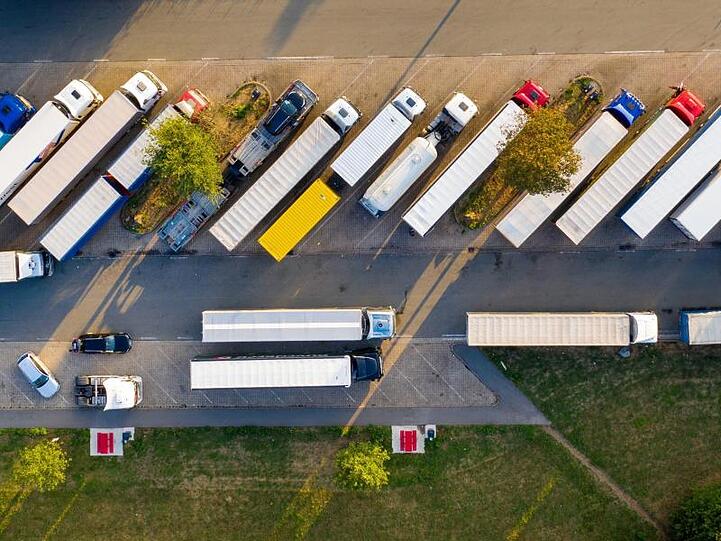 Der Bundesverkehrsminister kritisierte unter anderem fehlenden Respekt für die Fahrer bei ihrer wichtigen Arbeit. (Symbolbild)