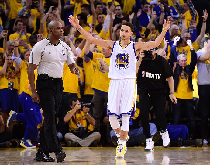 Stephen Curry führte die Golden State Warriors zum Sieg. Foto: John G. Mabanglo