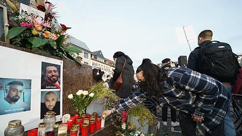 In der Grimm-Stadt findet eine gemeinsamen Gedenkfeier des Landes Hessen und der Stadt Hanau unter Anwesenheit des Bundespräsidenten zu den Attentaten im Januar 2020 statt.