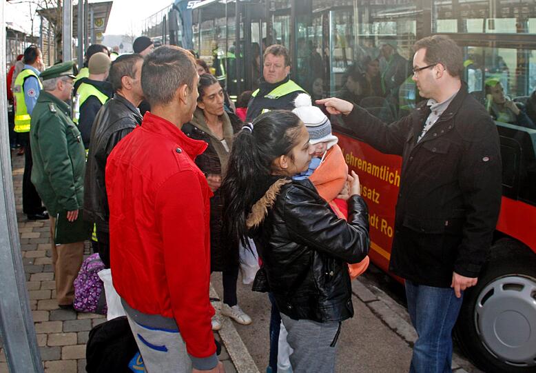 Flüchtlinge aus dem Kosovo nach ihrer Ankunft in Bayern.