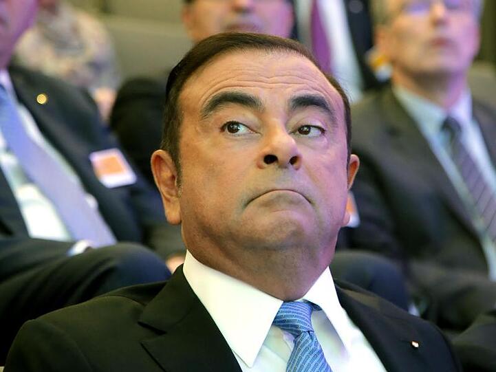 Als Topmanager hatte Ghosn Nissan einst vor der nahen Pleite gerettet und zusammen mit Renault und Mitsubishi eine mächtige internationale Autoallianz geschmiedet.