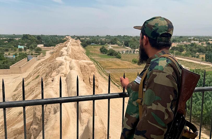 F&uuml;nf Jahre nach der Machtergreifung durch die Taliban, &ouml;ffnet sich Afghanistan f&uuml;r westliche Touristen.