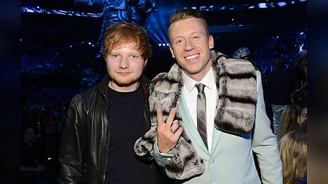 Ed Sheeran und Macklemore 2013 bei den MTV Video Music Awards 2013.